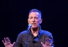 Bruce Springsteen cropped-Bruce-Springsteen-3.jpg